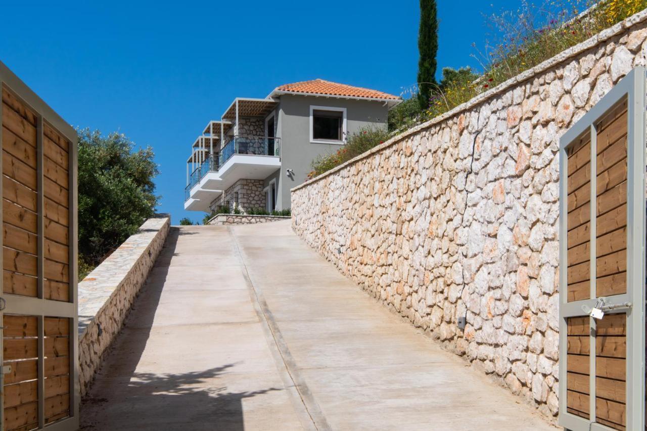 Melikiron Luxury Apartments Agios Nikitas Exterior photo