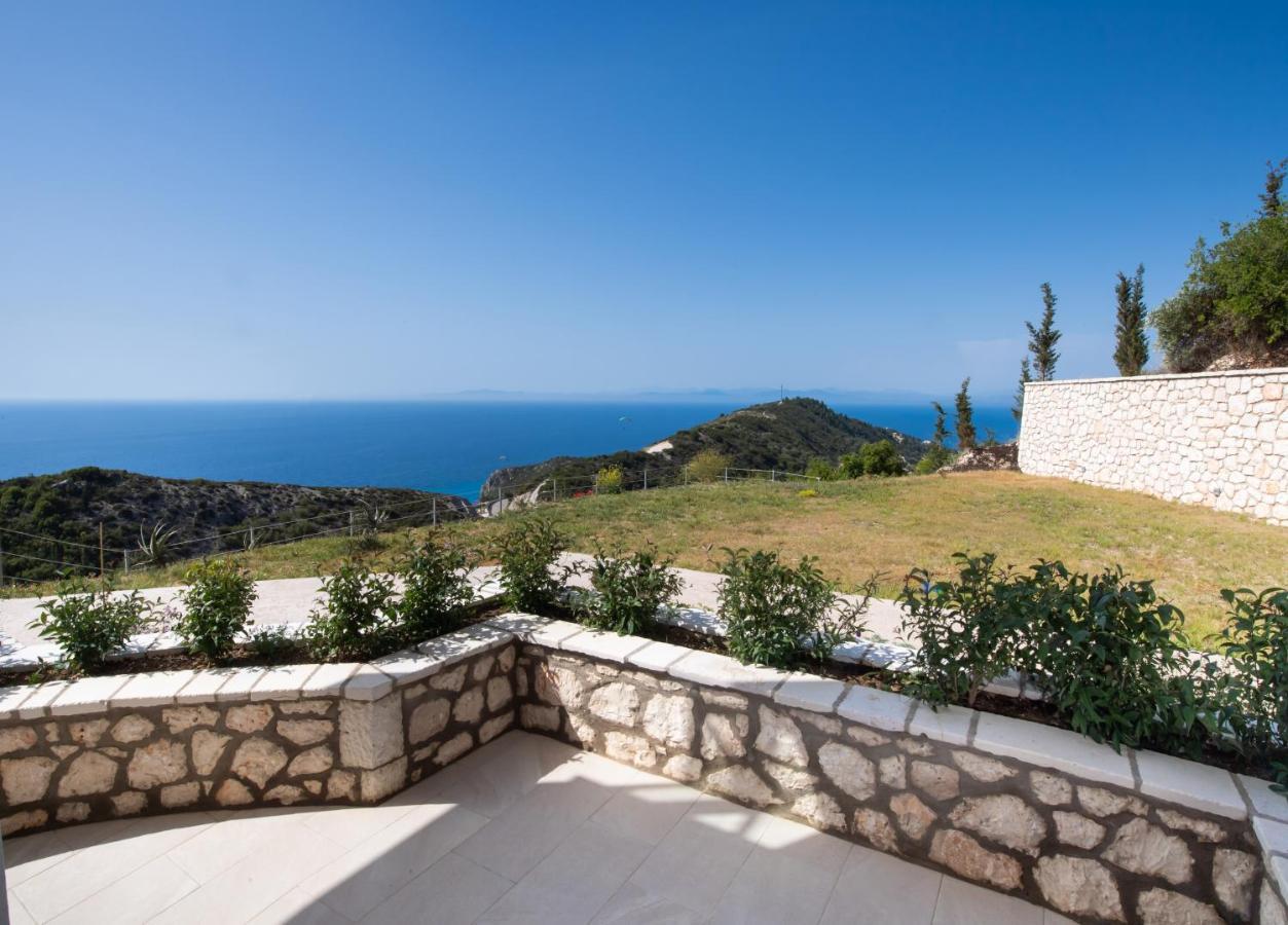 Melikiron Luxury Apartments Agios Nikitas Exterior photo